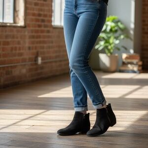 Lauren Ralph Lauren Shira Booties.  Black.  Size 7.5.